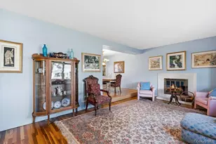 29 Munson Ct, Melville, NY 11747 - Photo 7