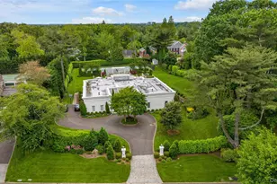 6 Hamptworth Dr, Great Neck, NY 11024 - Photo 35