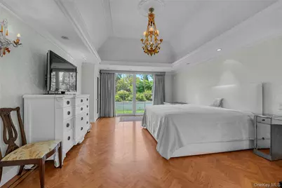 6 Hamptworth Drive, Great Neck, NY 11024 - Photo 11