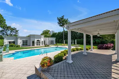 6 Hamptworth Drive, Great Neck, NY 11024 - Photo 17