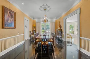 6 Hamptworth Dr, Great Neck, NY 11024 - Photo 7