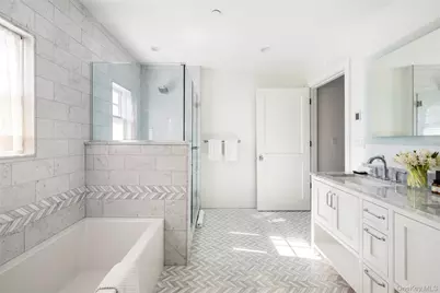 45 Old Boathouse Lane S, Hampton Bays, NY 11946 - Photo 9