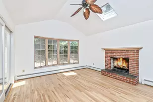 263 N Country Rd, Smithtown, NY 11787 - Photo 17