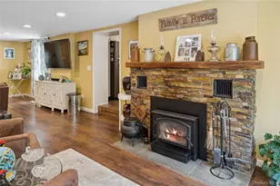 123 Pleasant Rd, Lake Peekskill, NY 10537 - Photo 17