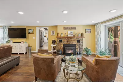 123 Pleasant Road, Lake Peekskill, NY 10537 - Photo 5