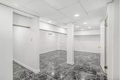 37 Keystone Place, Hewlett, NY 11557 - Photo 35