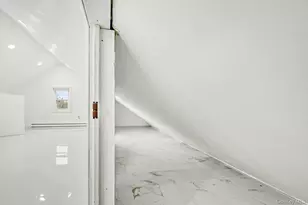 37 Keystone Pl, Hewlett, NY 11557 - Photo 33