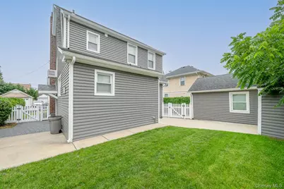 37 Keystone Place, Hewlett, NY 11557 - Photo 41