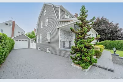 37 Keystone Place, Hewlett, NY 11557 - Photo 3