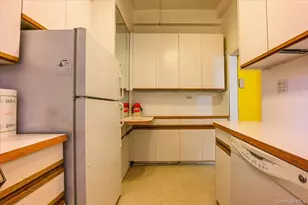 102-55 67th Dr, Forest Hills, NY 11375 - Photo 11