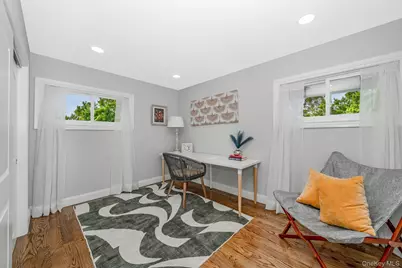 33 Ball Park Lane, Hicksville, NY 11801 - Photo 15