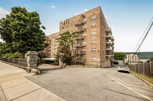 377 N Broadway, Yonkers, NY 10701 - Photo 17