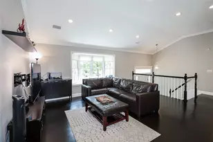 112 Ursula Dr, Roslyn, NY 11576 - Photo 7