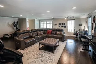 112 Ursula Dr, Roslyn, NY 11576 - Photo 25