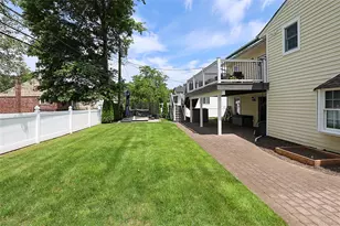 112 Ursula Dr, Roslyn, NY 11576 - Photo 35