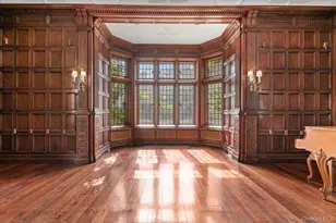 127 Horseshoe Rd, Mill Neck, NY 11765 - Photo 17