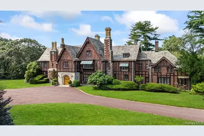 127 Horseshoe Road, Mill Neck, NY 11765 - Photo 1