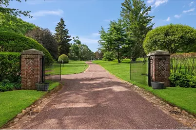 127 Horseshoe Road, Mill Neck, NY 11765 - Photo 47