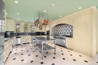 127 Horseshoe Road, Mill Neck, NY 11765 - Photo 27