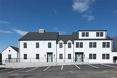 1090 New York Avenue #Penthouse, Huntington Station, NY 11746 - Photo 15