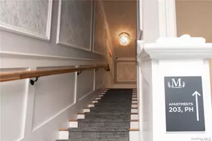 1090 New York Ave, Huntington Station, NY 11746 - Photo 13