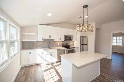 1090 New York Avenue #Penthouse, Huntington Station, NY 11746 - Photo 3