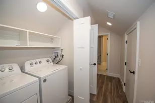 1090 New York Ave, Huntington Station, NY 11746 - Photo 7