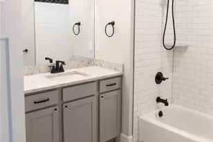 1090 New York Ave, Huntington Station, NY 11746 - Photo 5