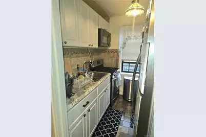 2 Fisher Drive #618, Mount Vernon, NY 10552 - Photo 13