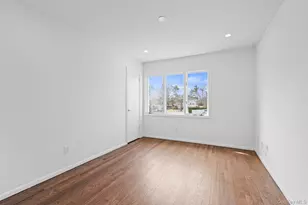 12 Foxhurst Ct, Manhasset Hills, NY 11040 - Photo 31