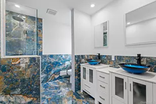 12 Foxhurst Ct, Manhasset Hills, NY 11040 - Photo 27