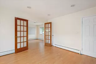 21 Silver St, West Babylon, NY 11704 - Photo 7