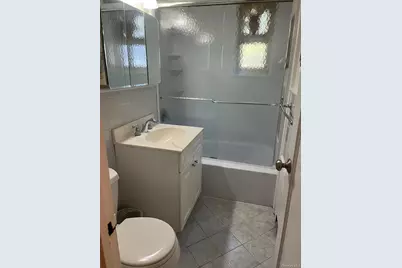 252-33 63rd Avenue #Upper Level, Little Neck, NY 11362 - Photo 7