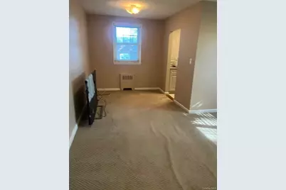 252-33 63rd Avenue #Upper Level, Little Neck, NY 11362 - Photo 5