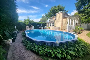 413 51st St, Lindenhurst, NY 11757 - Photo 7