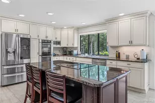 6 Fox Hunt Ct, Huntington, NY 11743 - Photo 13