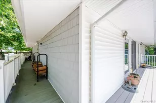 237 Oakwood Rd, Huntington, NY 11743 - Photo 25