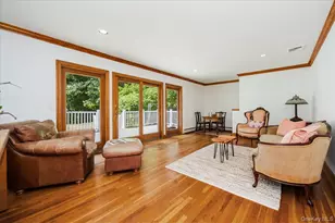 237 Oakwood Rd, Huntington, NY 11743 - Photo 5