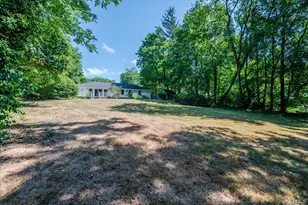 237 Oakwood Rd, Huntington, NY 11743 - Photo 27