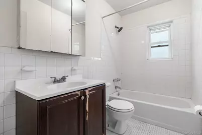 490 Main Street #A7, Farmingdale, NY 11735 - Photo 5