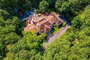 9 Swan Pl, Nissequogue, NY 11780 - Photo 3