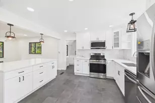 75 Lord Kitchener Rd, New Rochelle, NY 10804 - Photo 19