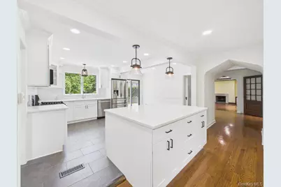 75 Lord Kitchener Road, New Rochelle, NY 10804 - Photo 3