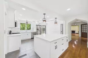 75 Lord Kitchener Rd, New Rochelle, NY 10804 - Photo 3