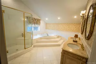 6 Cambridge Dr, Smithtown, NY 11787 - Photo 15