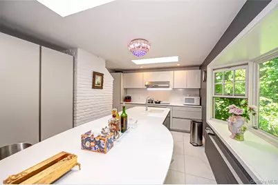 90 E Broadway, Roslyn, NY 11576 - Photo 9