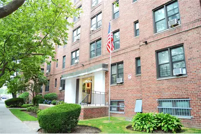 84-31 Van Wyck Expressway #5F, Briarwood, NY 11435 - Photo 1