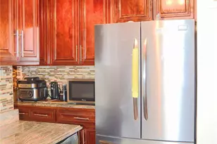 84-31 Van Wyck Expressway, Briarwood, NY 11435 - Photo 7