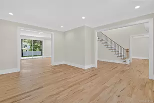 12 School House Ln, Syosset, NY 11791 - Photo 7