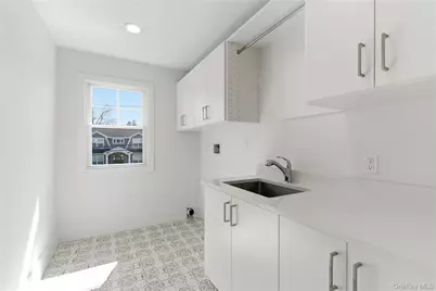 12 School House Lane, Syosset, NY 11791 - Photo 33